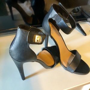 SM New York Shoes - Black heels SM New York Shoes - Black heels